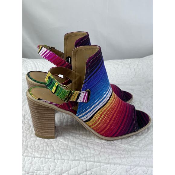 Very Volatile Women 8 Multicolor Serape Fabric Sling Back Block Summer Heel - Picture 11 of 11
